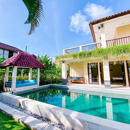 Cometa Villas Seminyak By Premier Hospitality Asia Exterior photo