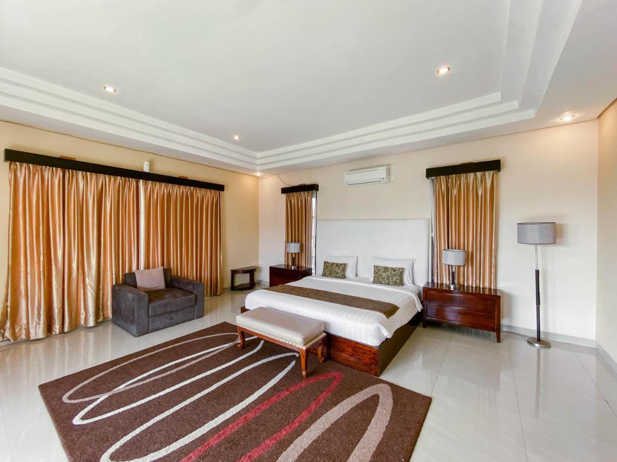 Cometa Villas Seminyak By Premier Hospitality Asia Exterior photo