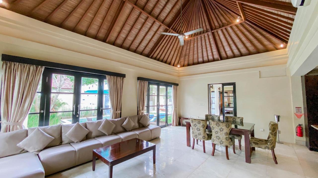 Cometa Villas Seminyak By Premier Hospitality Asia Exterior photo